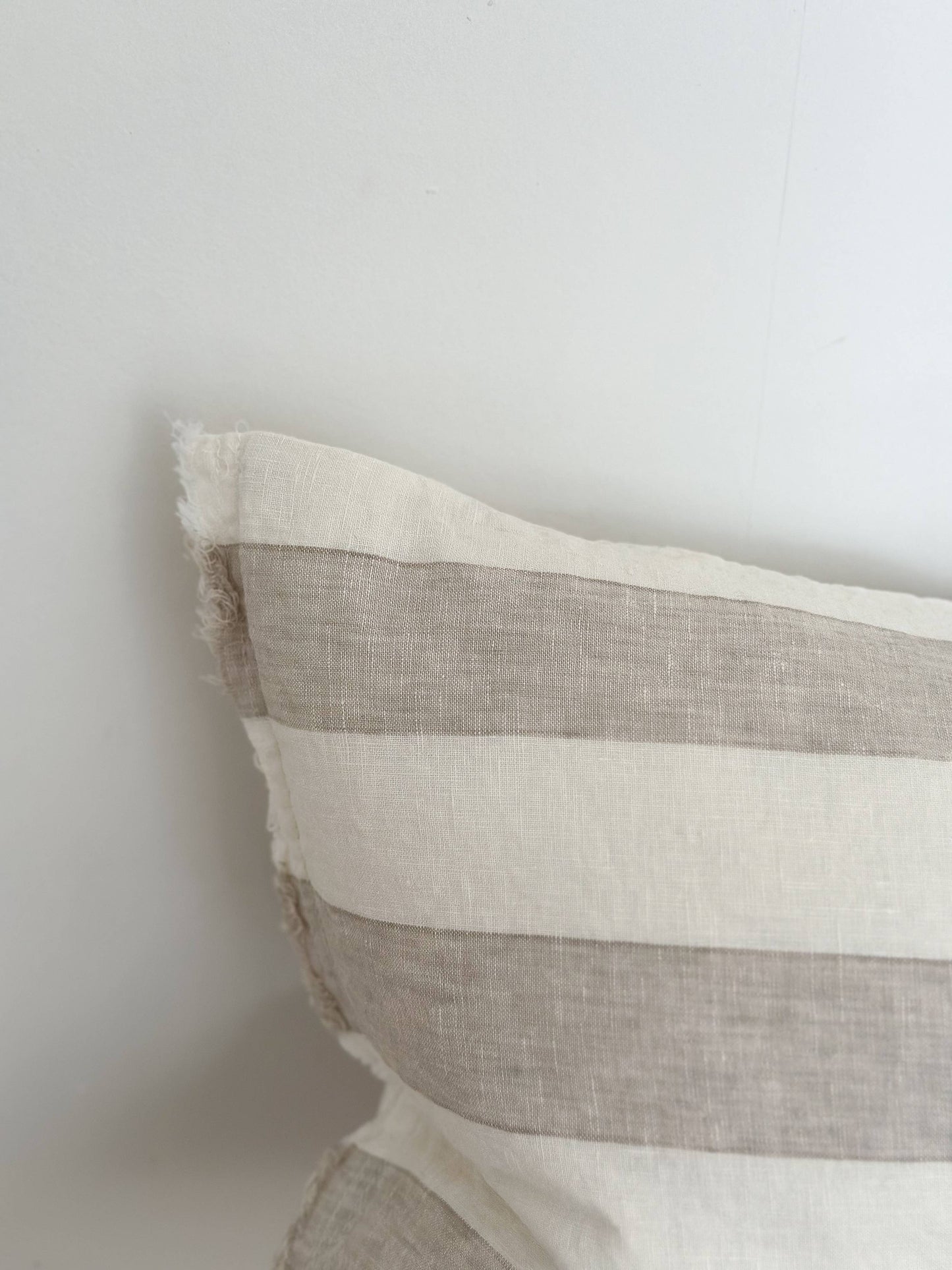 Housse de coussin en lin 50x30 — Rayure large naturelle