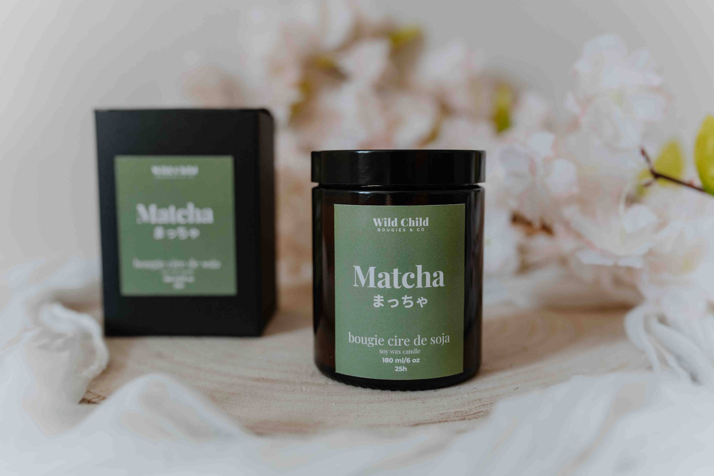 Bougie Matcha en cire de soja, design simple et élégant