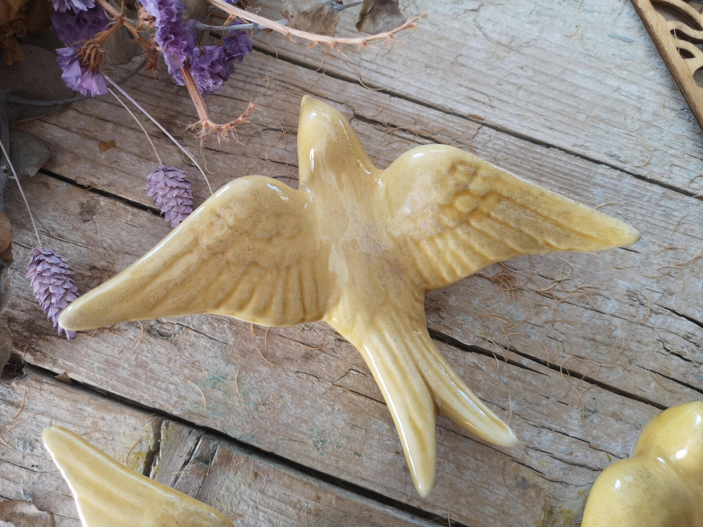 Ensemble de 3 hirondelles jaune clair en céramique portugaises