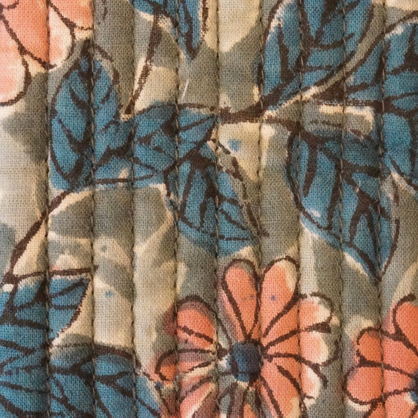 Pochette verte et rose