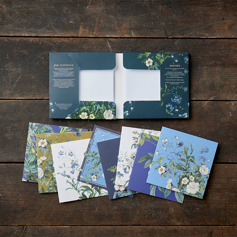Cartes carrées motif jardin de fleurs bleues