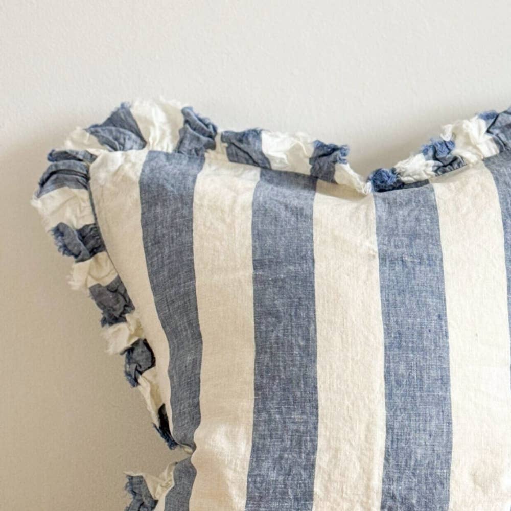 Housse de coussin rayée bleu et crème en lin - 50x30