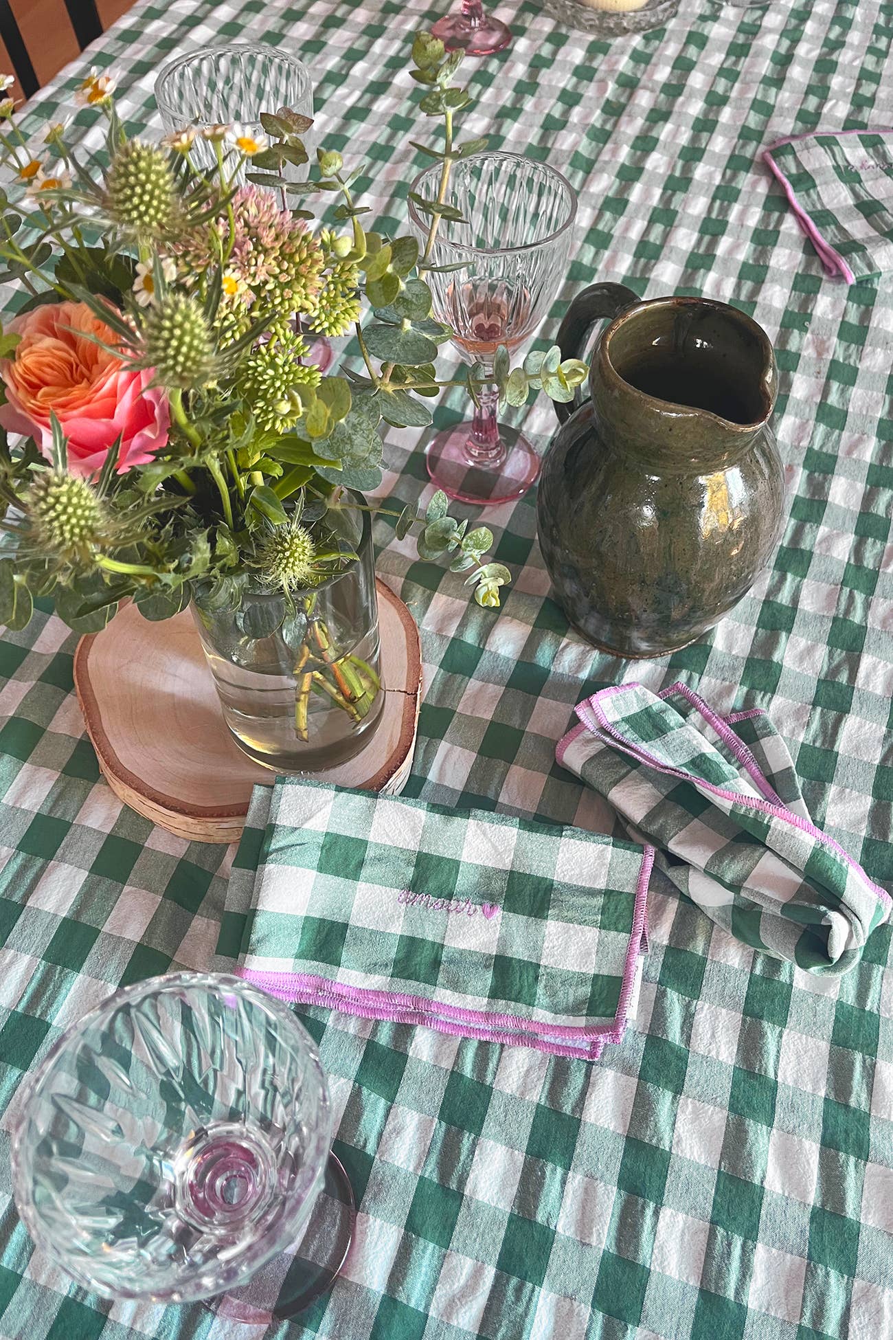 Nappe brodée à carreaux Vichy