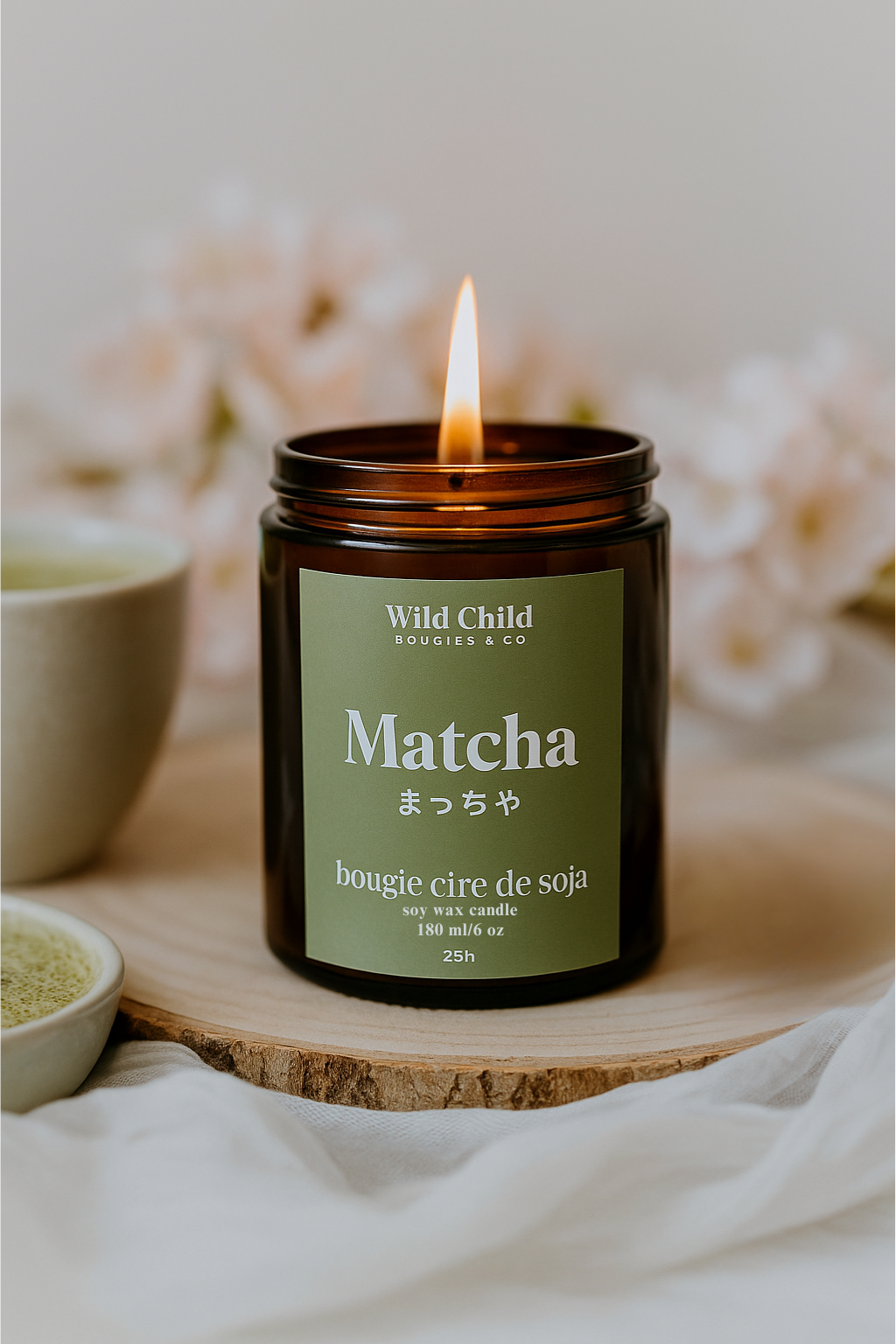 bougie parfumée matcha, allumée en cire de soja végétale, fabrication artisanale