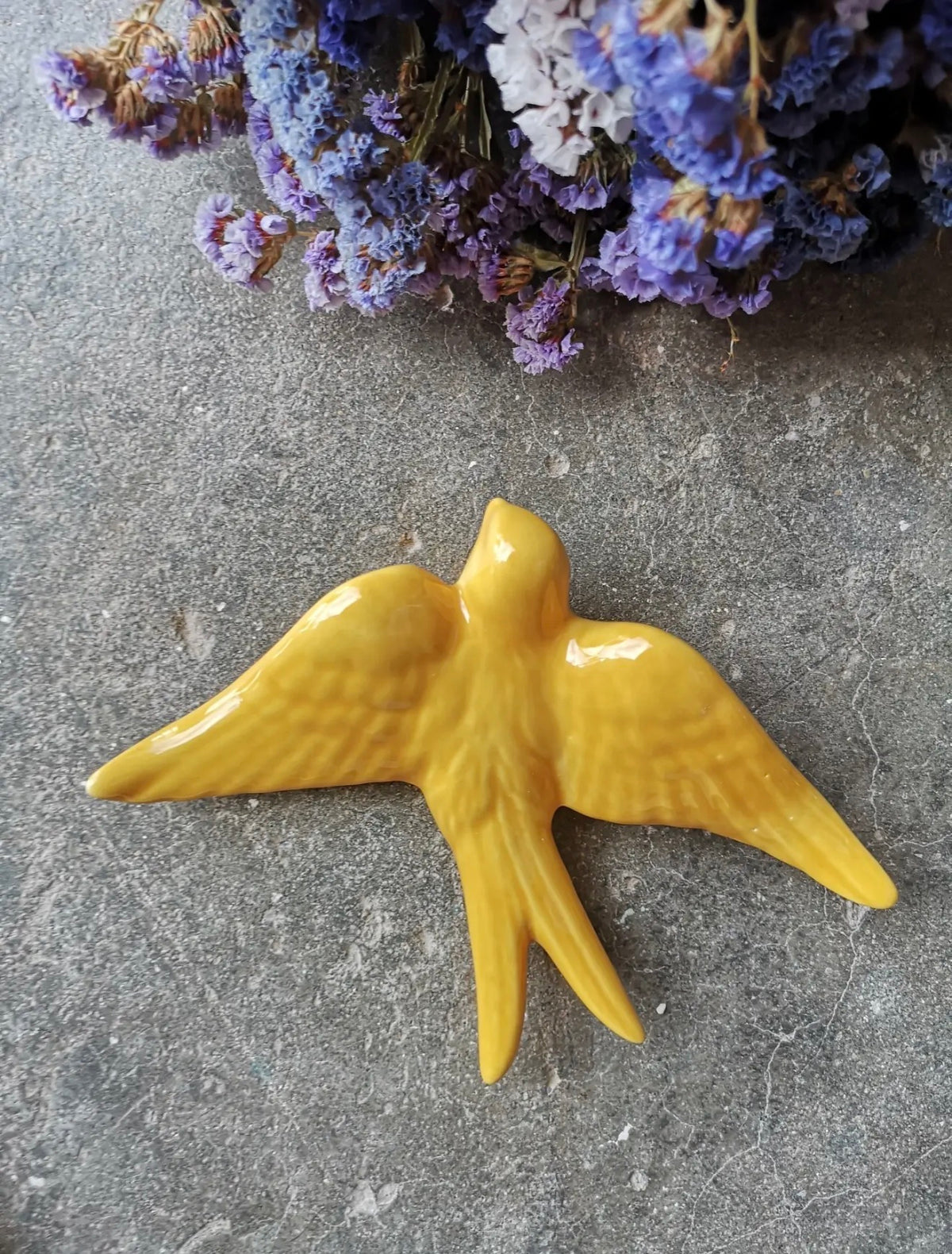 Ensemble de 3 hirondelles jaune en céramique portugaises