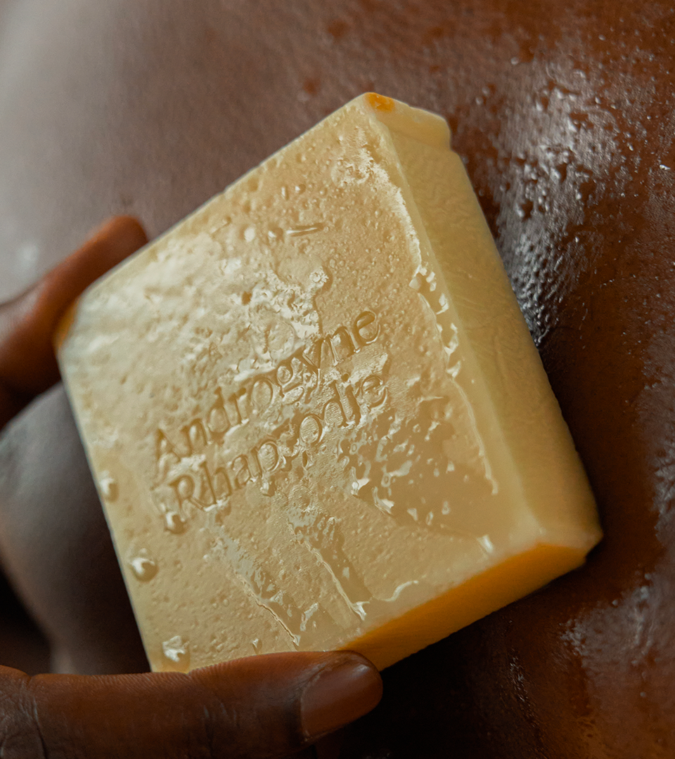 savon doux aux huiles végétales pour la peau