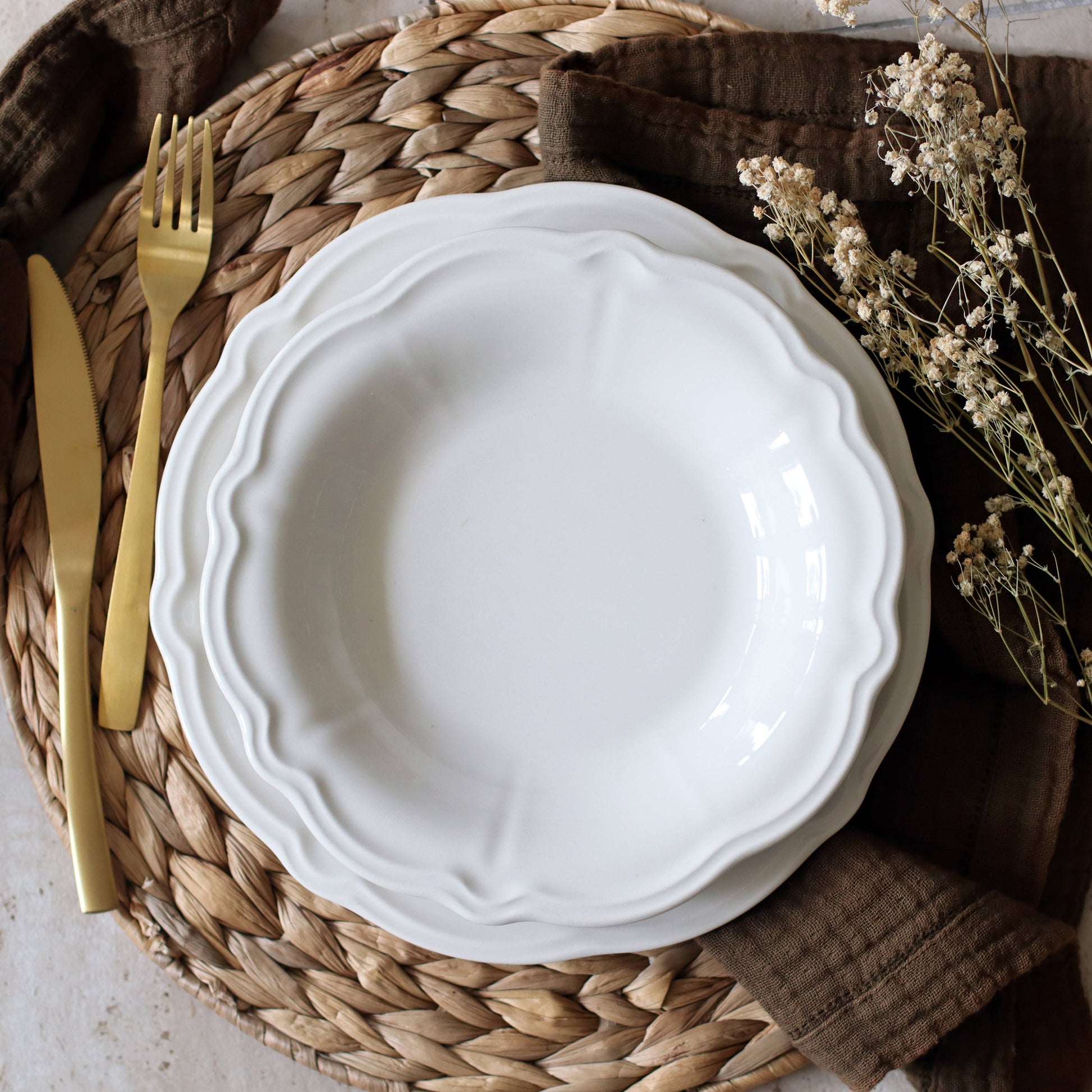 Assiette creuse Charlotte 22cm grès blanc - Madame Beaumont