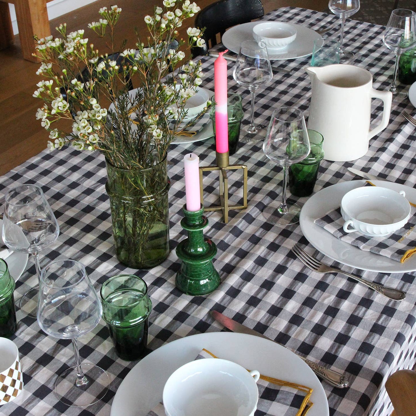 Nappe brodée à carreaux Vichy