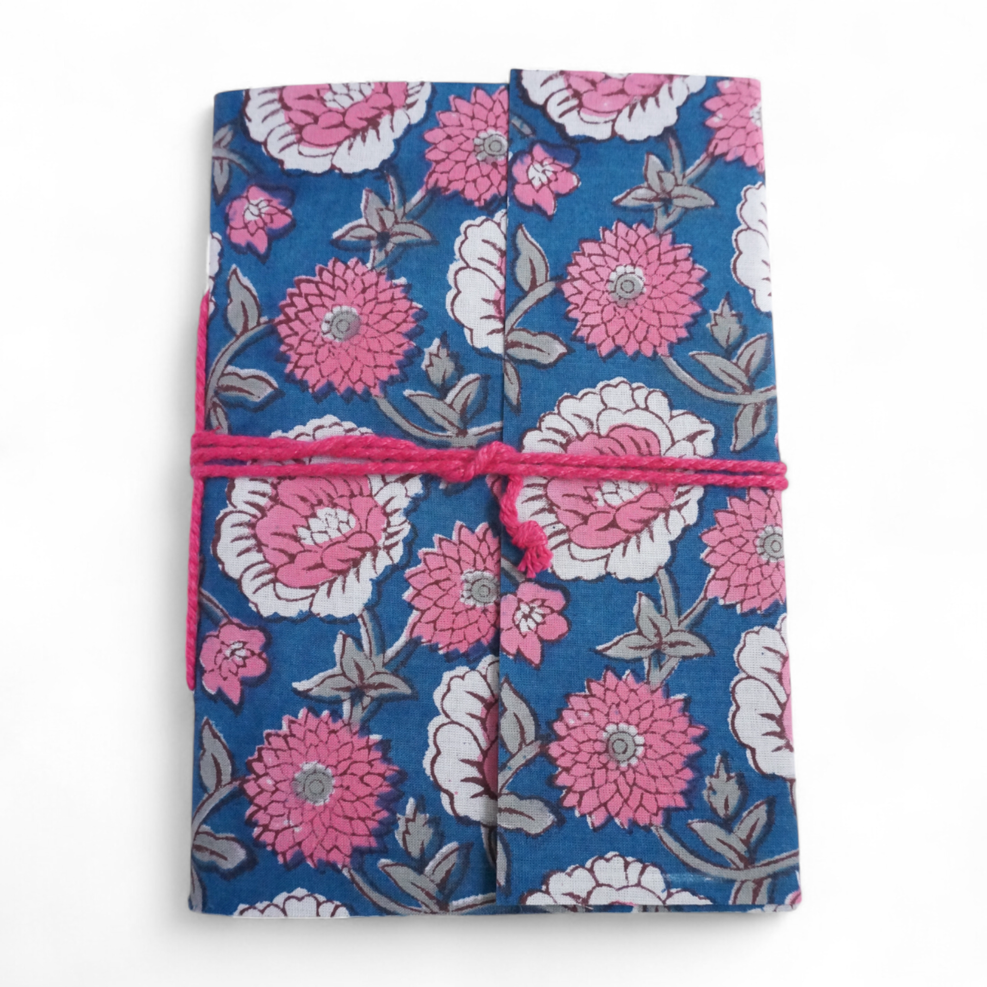 Carnet en tissu block print imprimé à la main, fermé par un cordon de coton