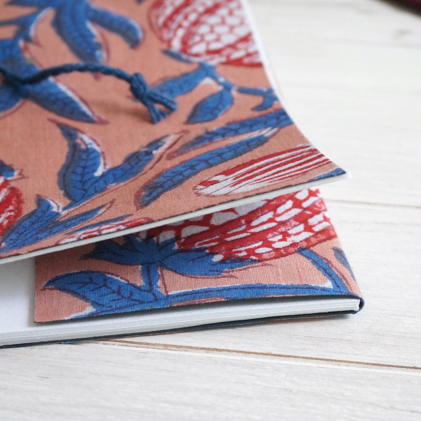 Carnet artisanal en tissu block print fabriqué en Inde