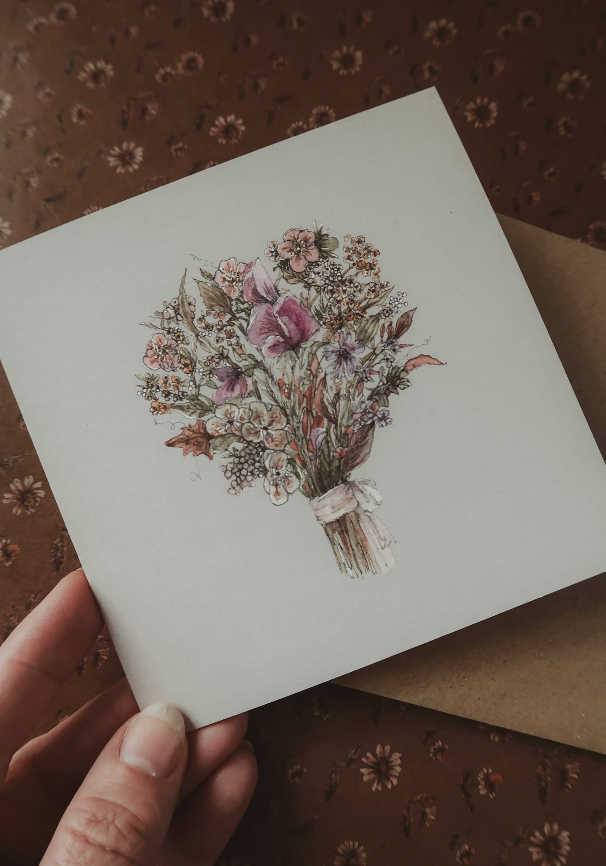 Carte Fleurie – Bouquet de Pois de Senteur (13×13 cm) - Madame Beaumont
