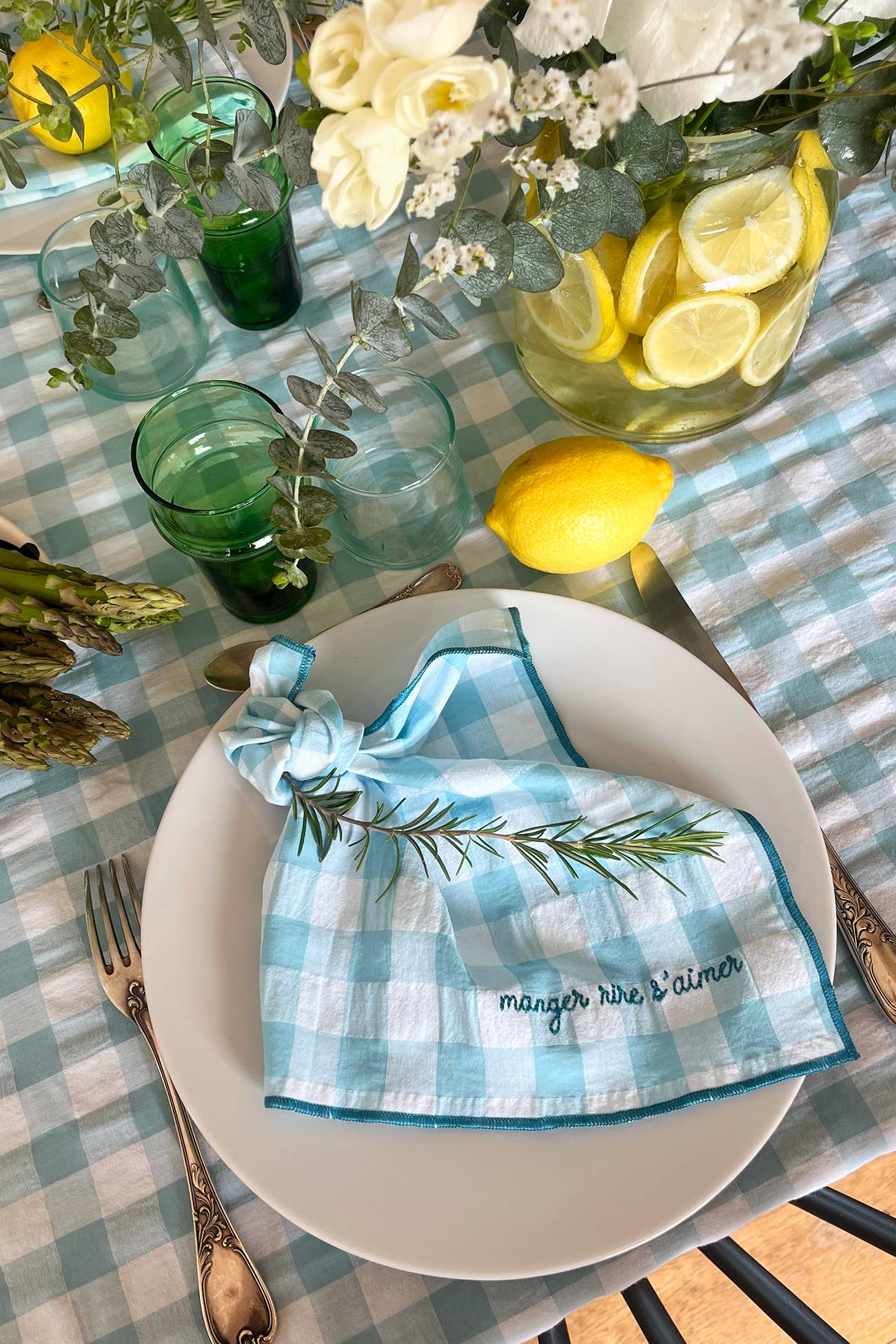 Serviettes de table brodées  à carreaux vichy - 37 modèles