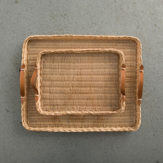 Plateau en osier et verre