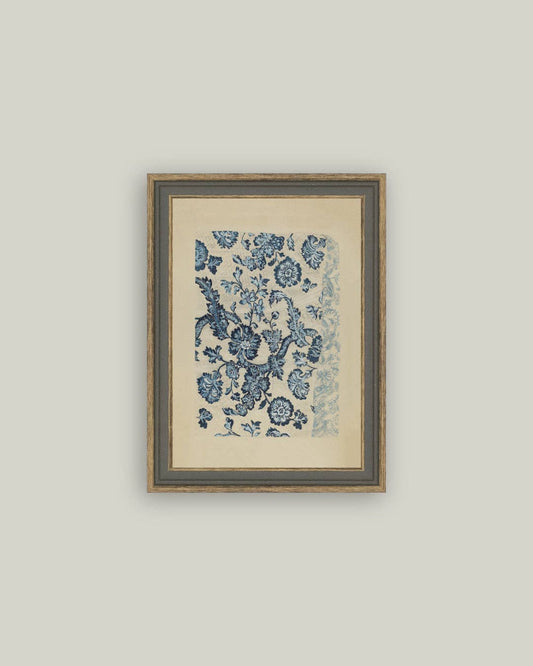 Tableau ancien encadré représentant des fleurs bleues dans un style botanique vintage, décoration murale élégante esprit campagne chic.