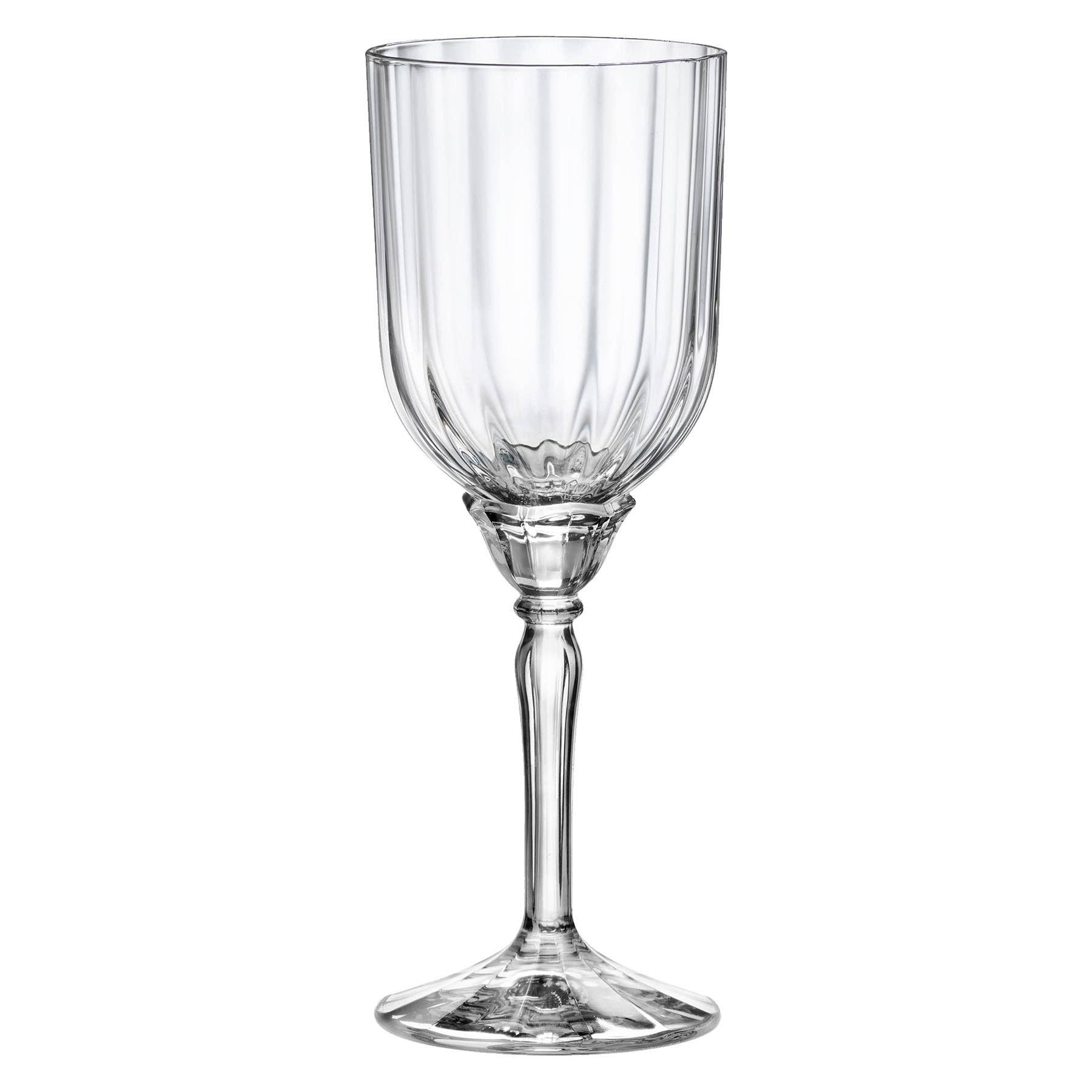 Verre à pied en verre cristallin, design Art Déco italien Bormioli Rocco, élégante et raffinée, Madame Beaumont.